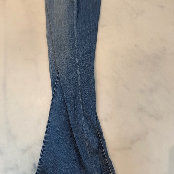 Joe’s Women’s Jeans, Size 31 X 32” inseam, in great condition, 90% Cotton - Picture 6 of 11